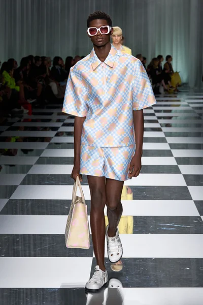 Look 56